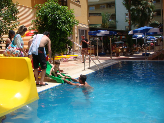 Kleopatra İkiz Otel